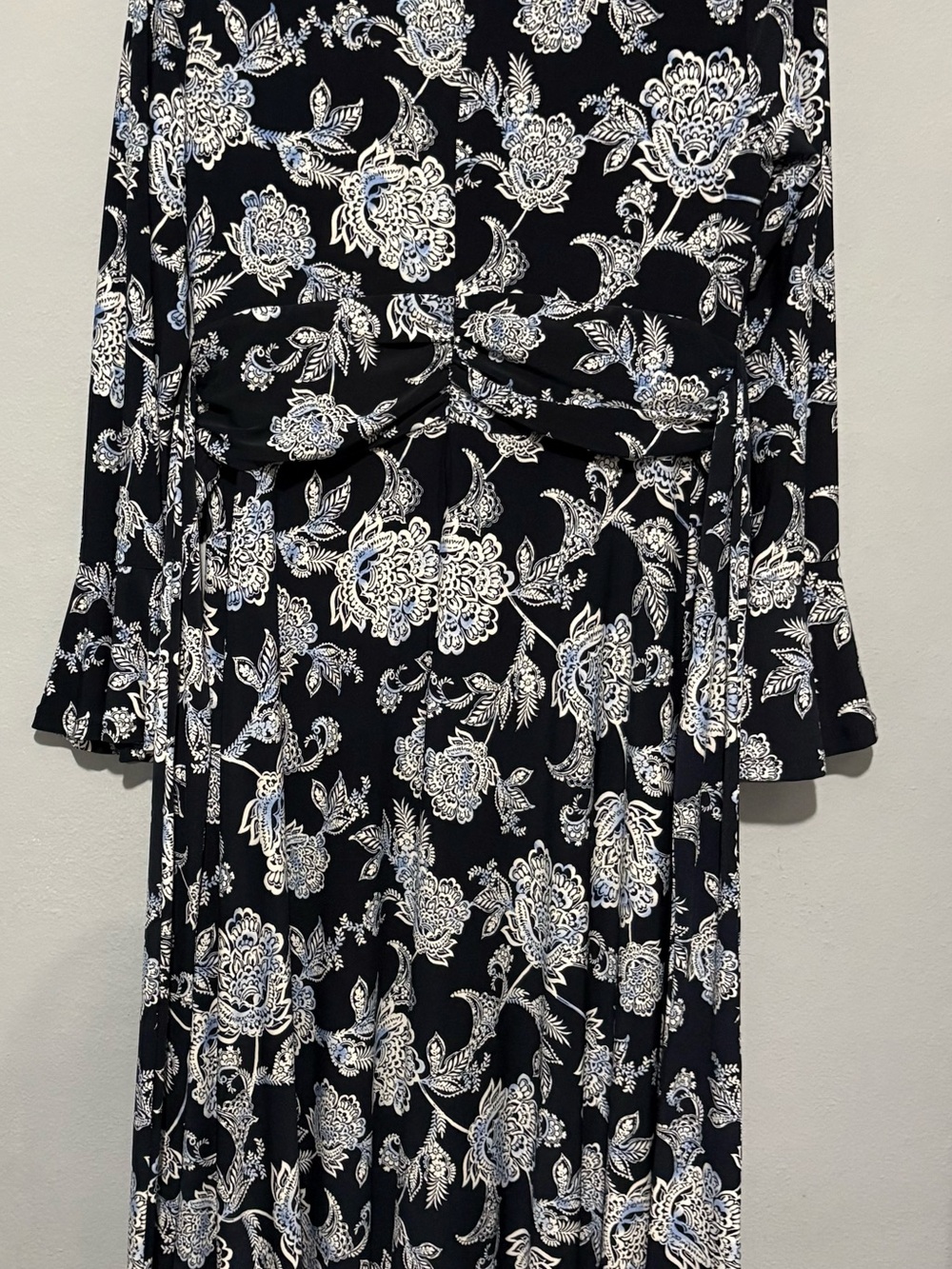 Marc New York Navy and White Floral Long Sleeve Midi Dress - Picture 6 of 7